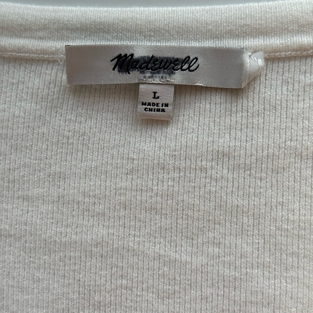 Women’s Cream Button-Front Ribbed Sweater - Picture 4 of 6